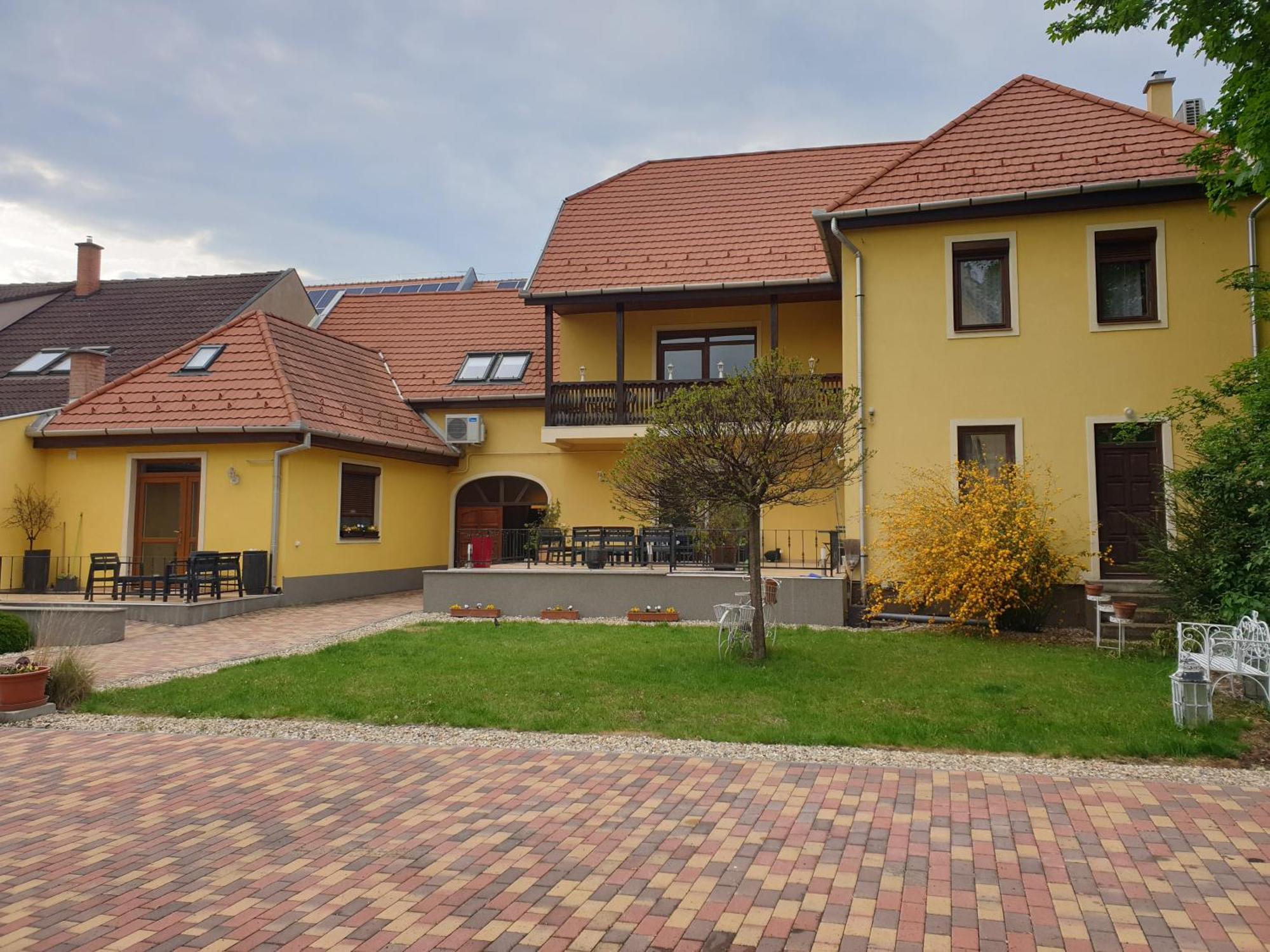 Diófa Vendégház Eger Esterno foto