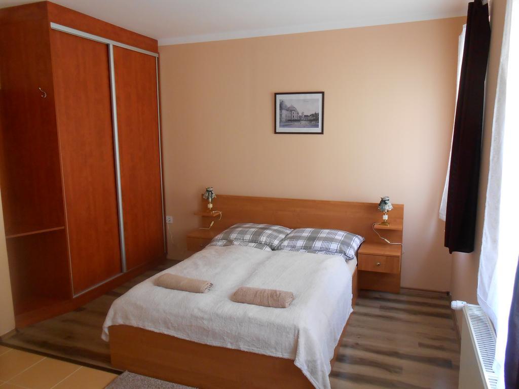 Diófa Vendégház Eger Esterno foto